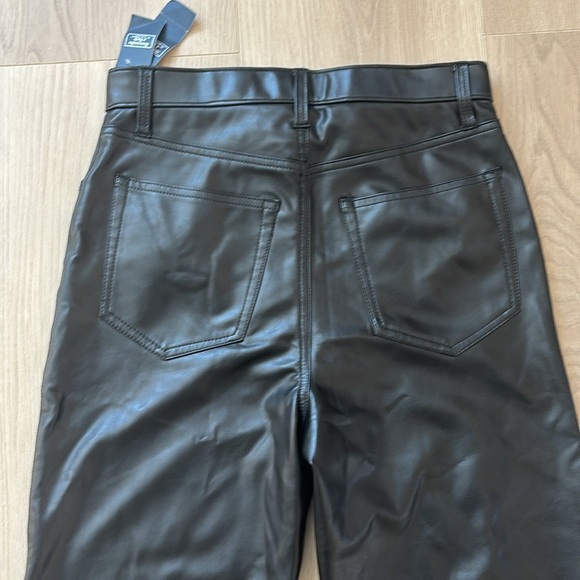 NWT Abercrombie and Fitch Ultra High Rise 90s Straight Vegan Leather Pants - Picture 14 of 14